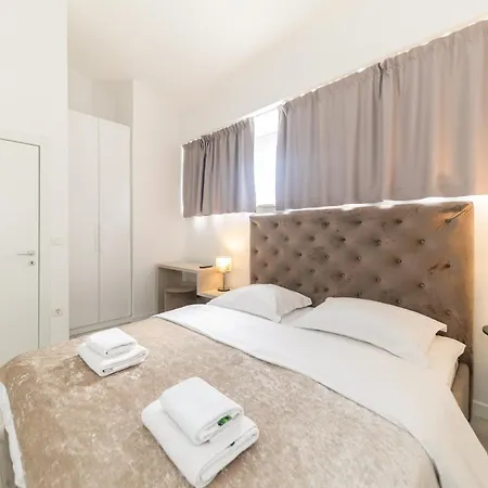 Lukas By Belmont Realty Zara