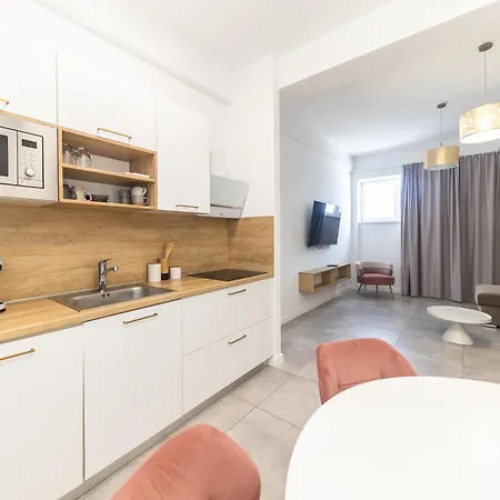Lukas By Belmont Realty Zadar