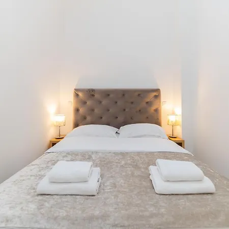Lukas By Belmont Realty 아파트 자다르