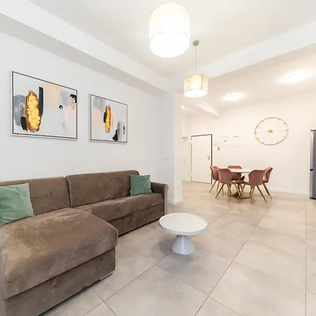 Lukas By Belmont Realty * 자다르