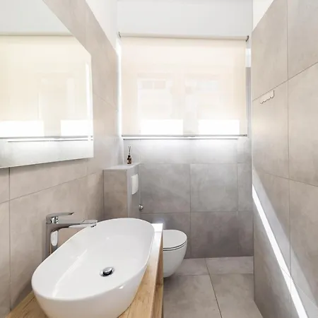 Lukas By Belmont Realty * 자다르