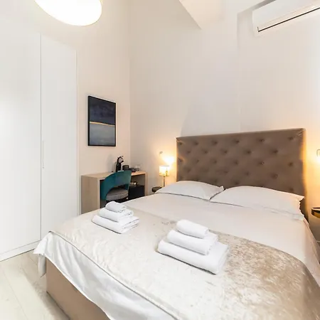 아파트 Lukas By Belmont Realty